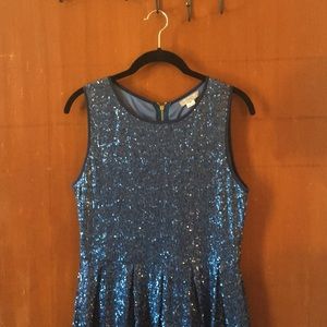 ISSI: BLUE SEQUENCE Size M Dress